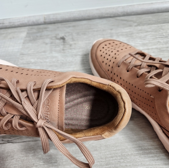 AETREX LAURA ARCH SUPPORT SNEAKERS LEATHER PERFORATED Peach SIZE  8.5 USA - Picture 4 of 7